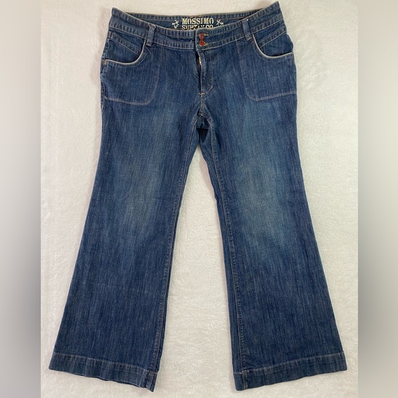 Mossimo Supply Co. Denim - Mossimo Supply Co. Vintage Flare Wide Leg Jeans Floral Pocket Lining Size 17